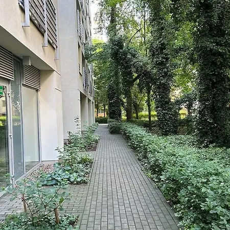 Apartment 55 M2 12 Minutes To The Center *